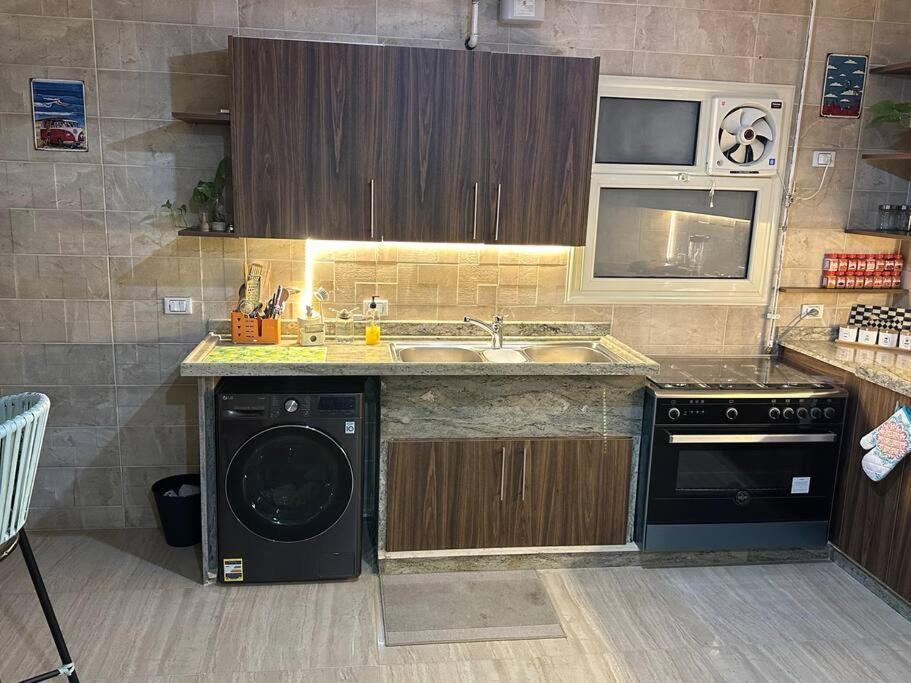 Cosy 2-bdr In New Holiday home