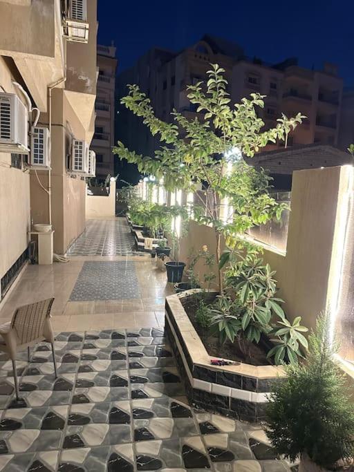 Cosy 2-bdr In New Cairo