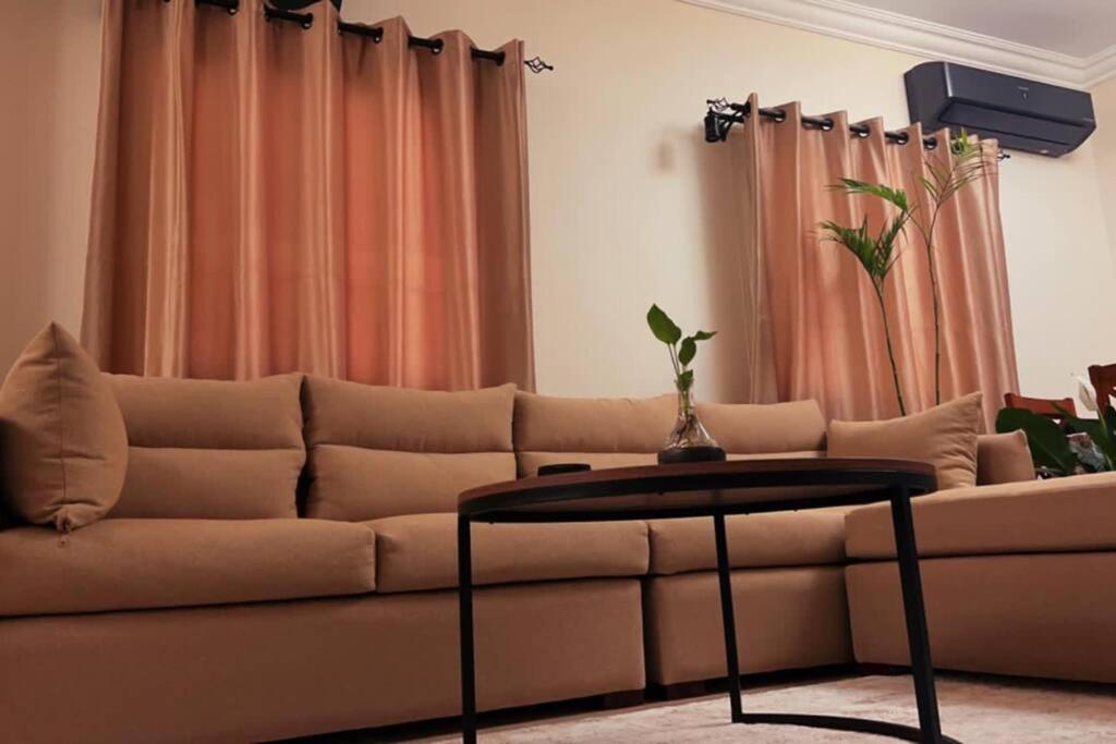 Cosy 2-bdr In New *
