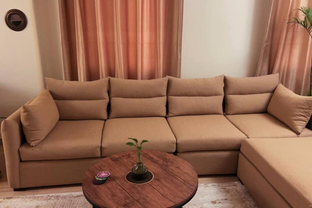 Cosy 2-bdr In New Holiday home