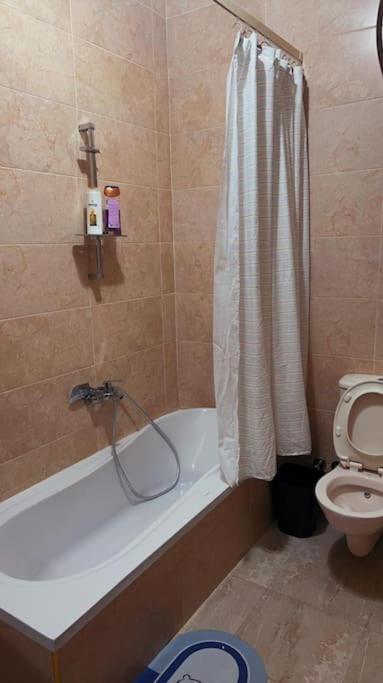 Cosy 2-bdr In New Cairo