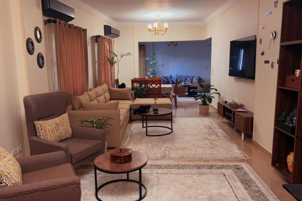 Cosy 2-bdr In New Holiday home